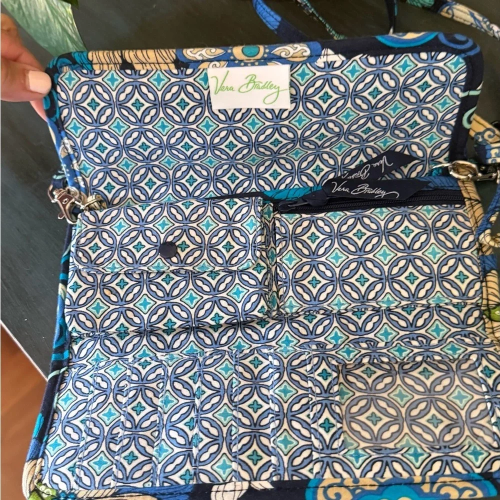 Vera Bradley Retired Mod Floral Blue Small tri-fold Wallet - Picture 5 of 11